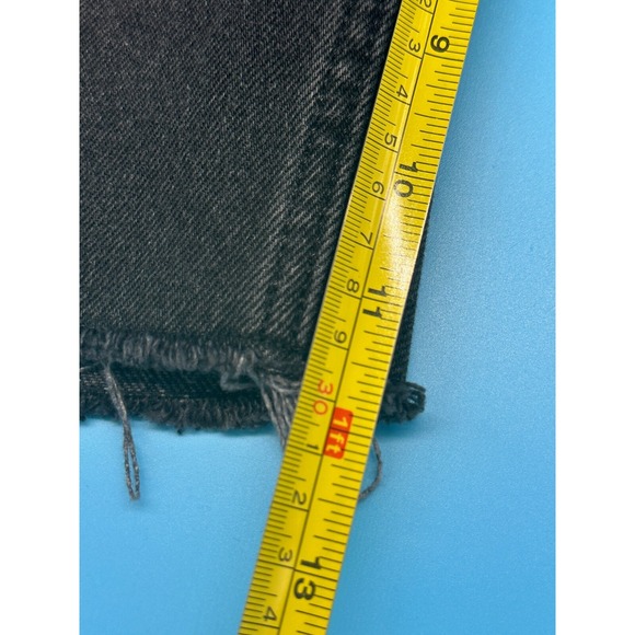 Levi's 469 Loose Shorts Men's 32X12 Black Distressed Denim - Picture 6 of 7